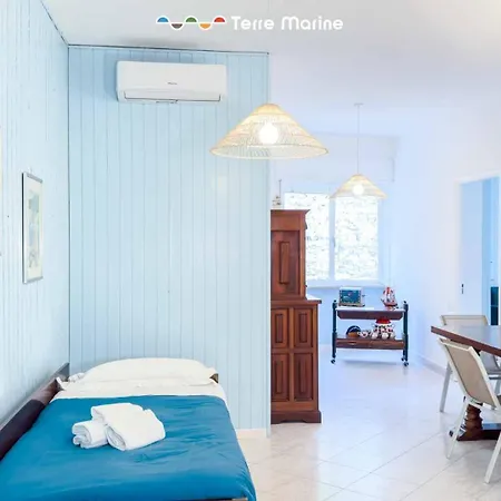 Acquadivenere, Terre Marine