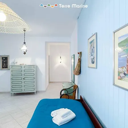 Acquadivenere, Terre Marine *
